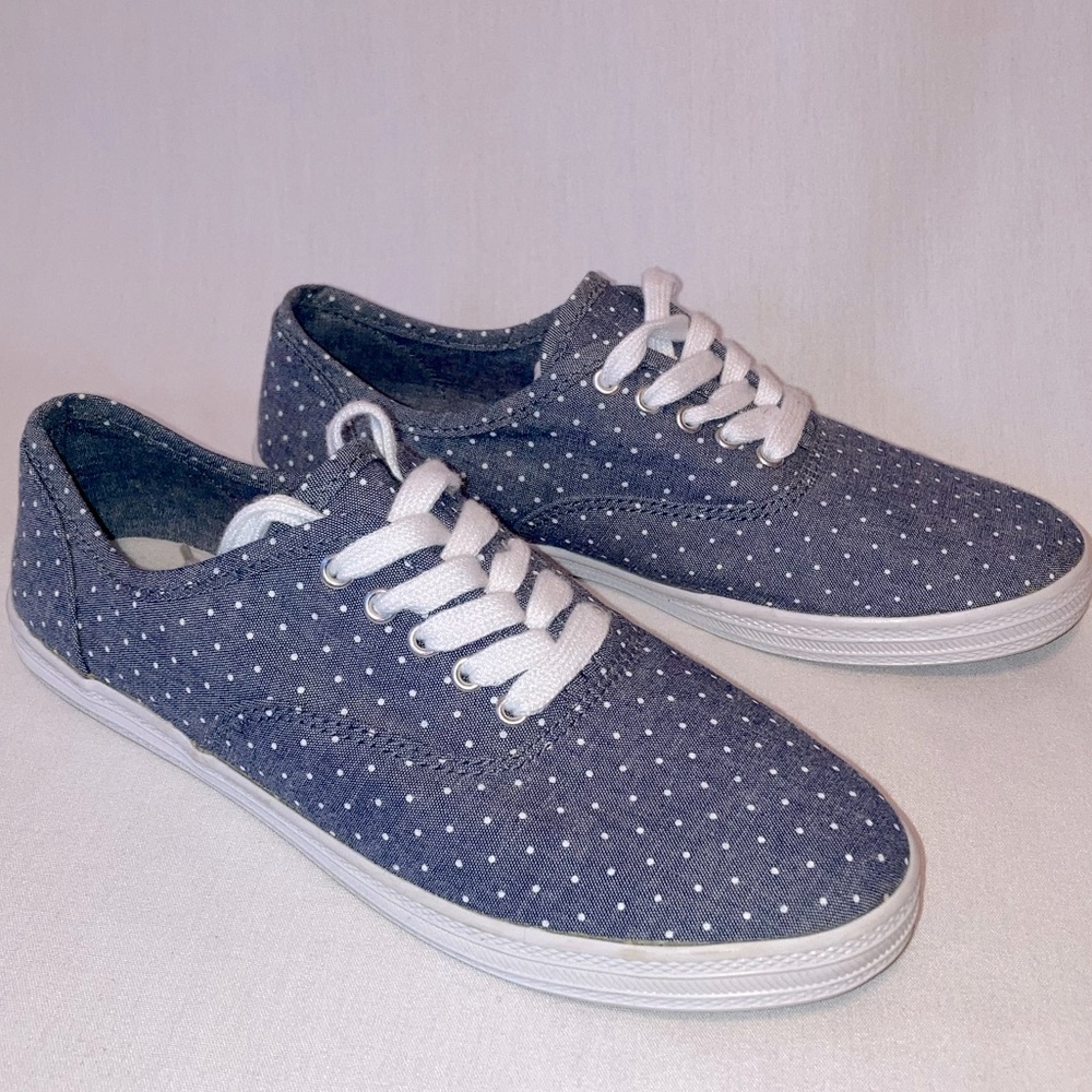👠Mossimo 8 Sneaker